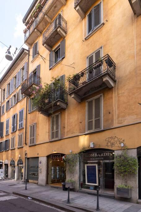 Peachtree Splendido Apt Nel Cuore Di Brera Milan Bagian luar foto