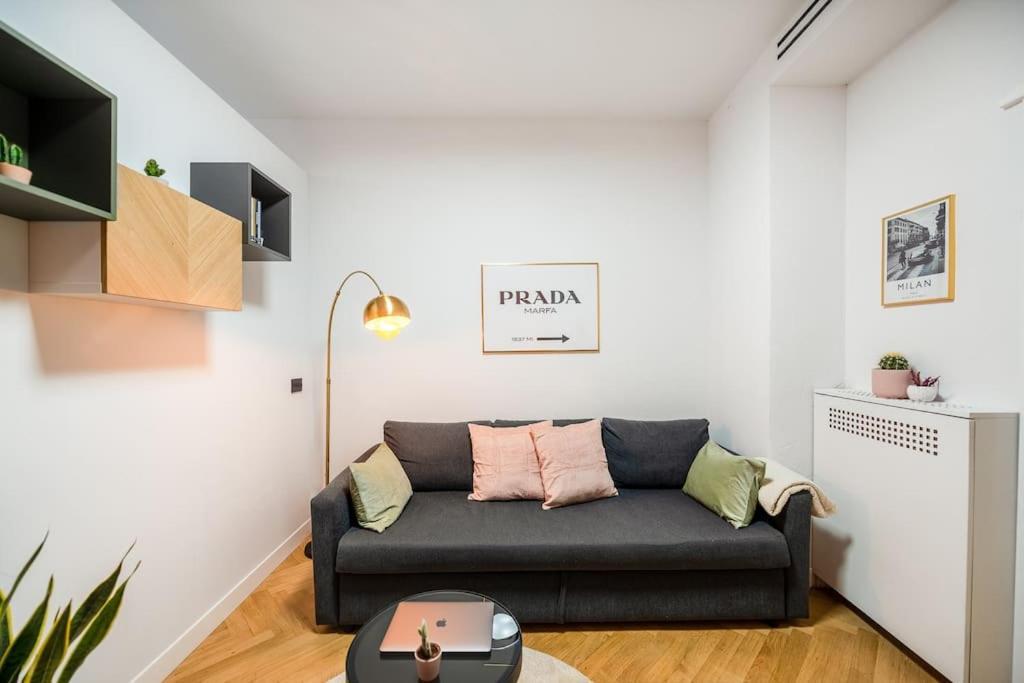 Peachtree Splendido Apt Nel Cuore Di Brera Milan Bagian luar foto